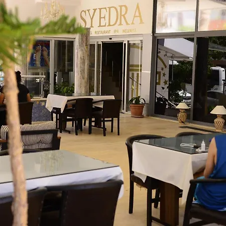 ホテル Syedra